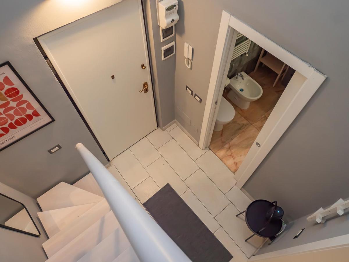 Ihost Apartment - Romilli 17A Milano Eksteriør bilde